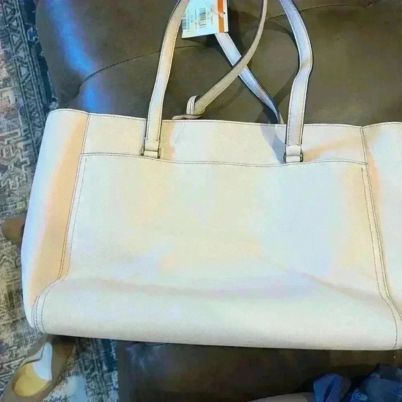 Saffiano Leather Tote Bag Pink. NWOT - Picture 4 of 6